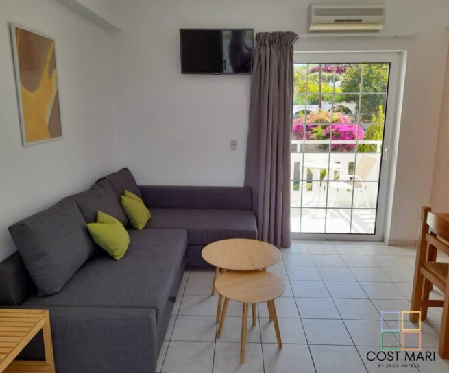 cost mari hotel deluxe family