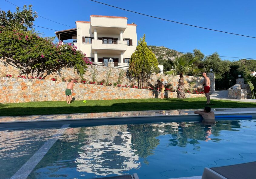 cost mari pool